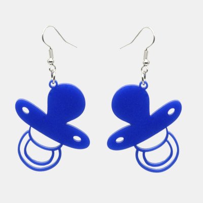 Plexiglas oorbellen in speenvorm Oorbellen gelaserd uit plexiglas in de vorm van een speen.