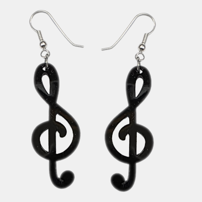 Oorbellen met zwarte vioolsleutel en zilverkleurig haakje Oorbellen met zwarte vioolsleutel hanger aan een zilverkleurig haakje