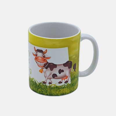 Bedrukte mok vrolijke Koe met Quote Bedrukte keramische mok met unieke print met vrolijke koe en Quote, 330 ml, sublimatie